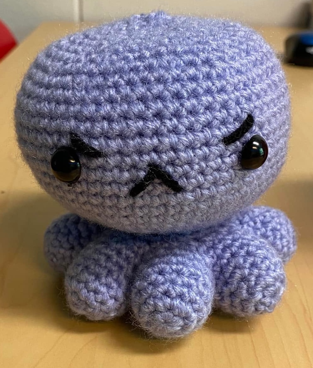 Guerita Arts – Handmade crochet plushies, bags, accessories & colorful creations