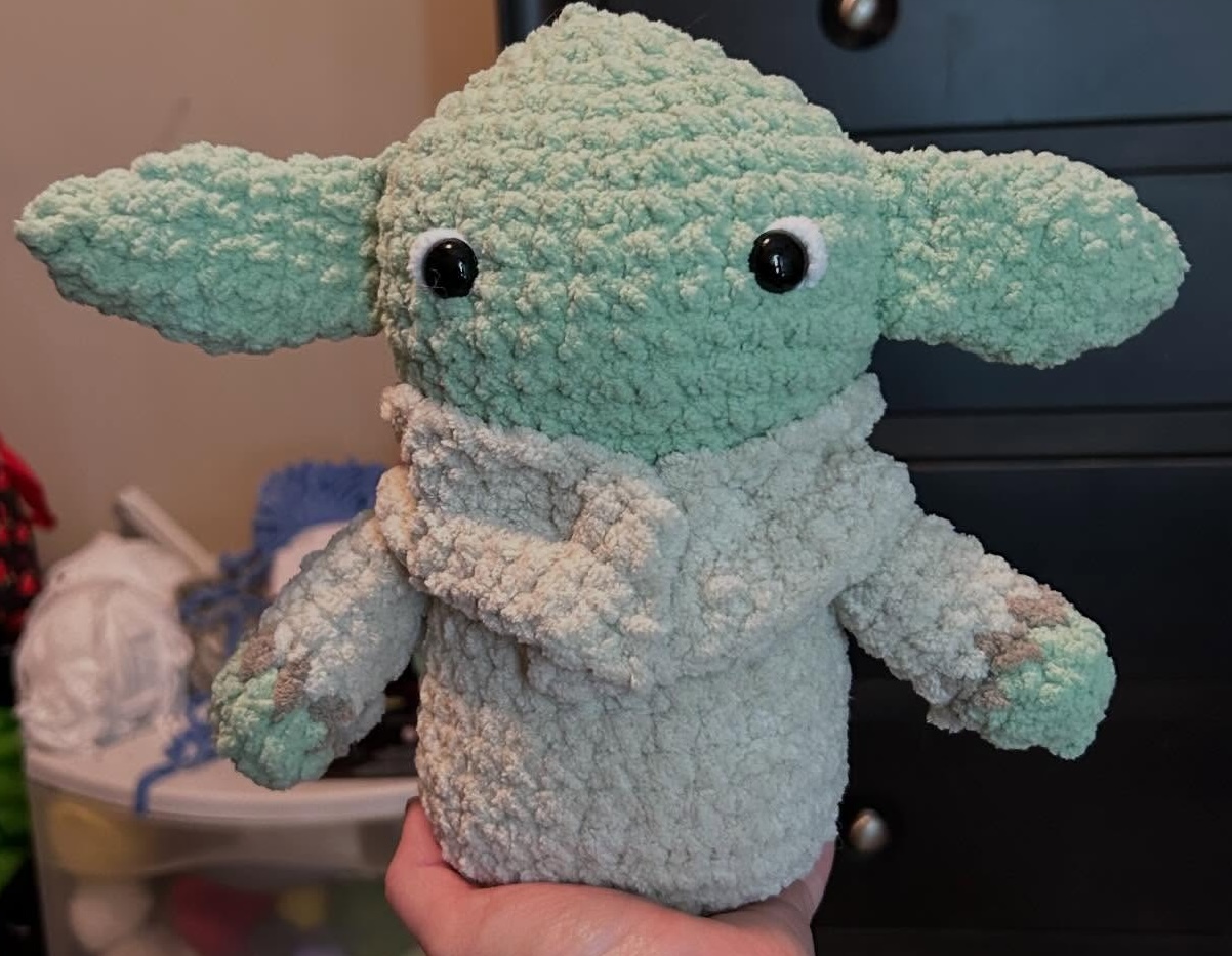 Guerita Arts – Handmade crochet plushies, bags, accessories & colorful creations