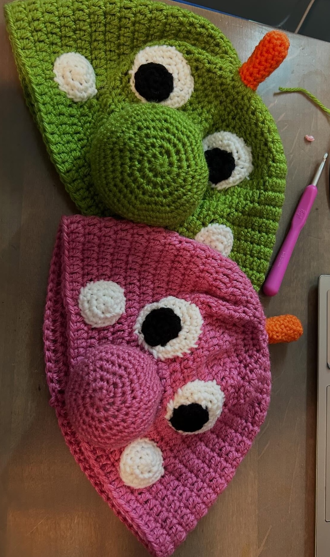 Guerita Arts – Handmade crochet plushies, bags, accessories & colorful creations