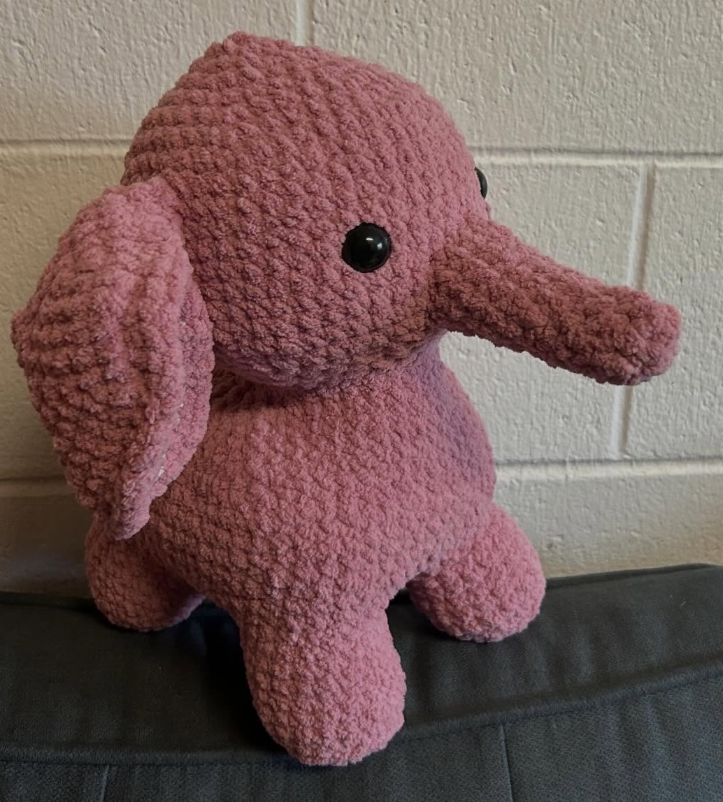 Guerita Arts – Handmade crochet plushies, bags, accessories & colorful creations