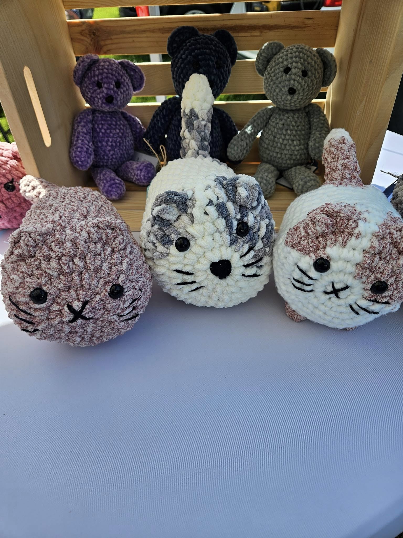 Handmade by HuleyJu