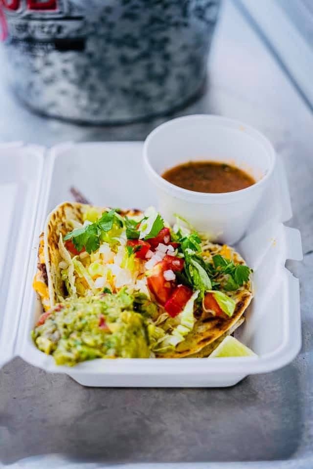 Las Mamacitas – Out of the box Mexican fusion: tacos, nachos and tamales