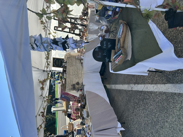 Oddities and Artistry – Eclectic handmade crafts, original artwork & unexpected treasures
