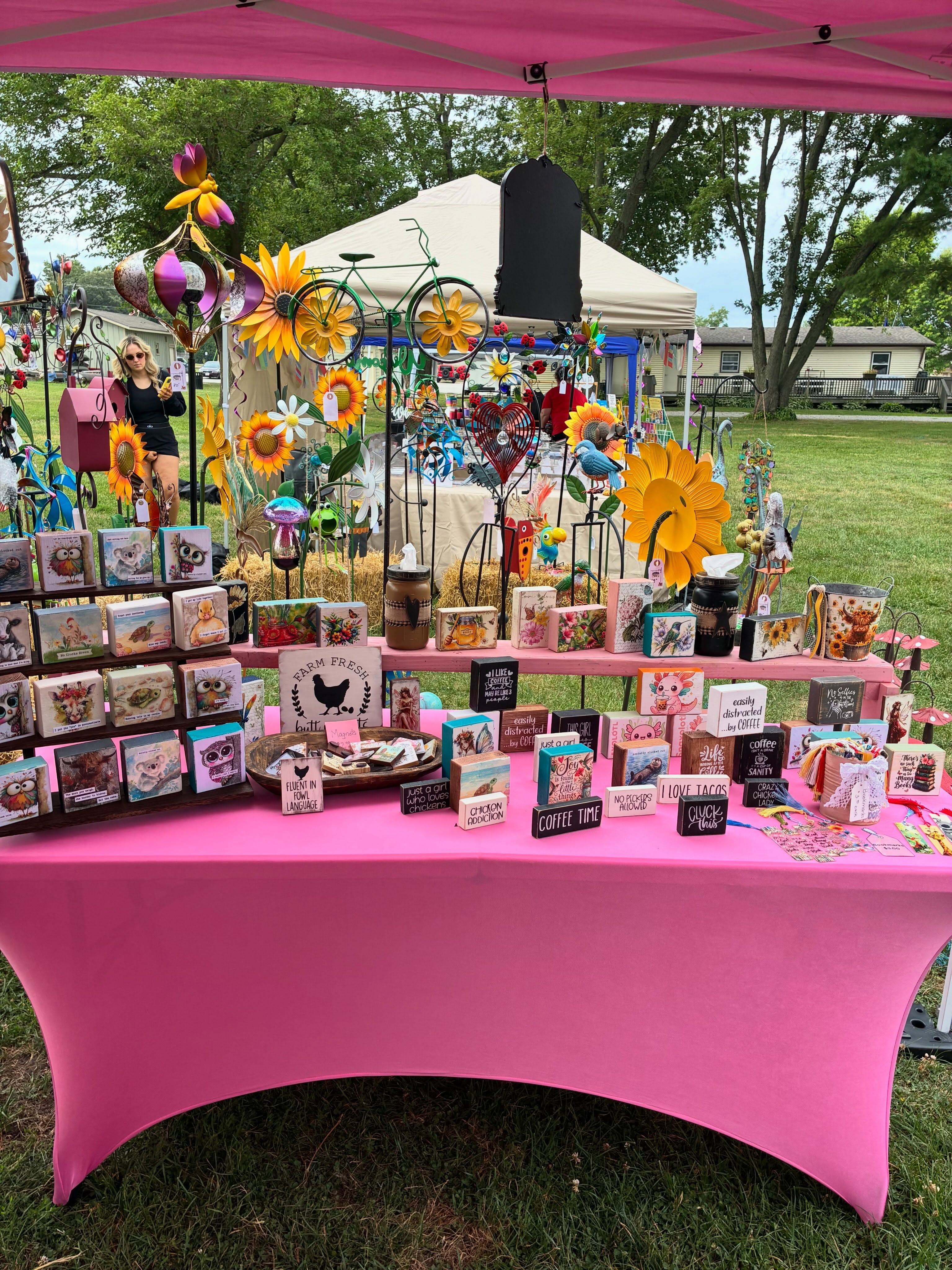 The Crafty Gramma – Farmhouse décor, funny signs & handmade gifts