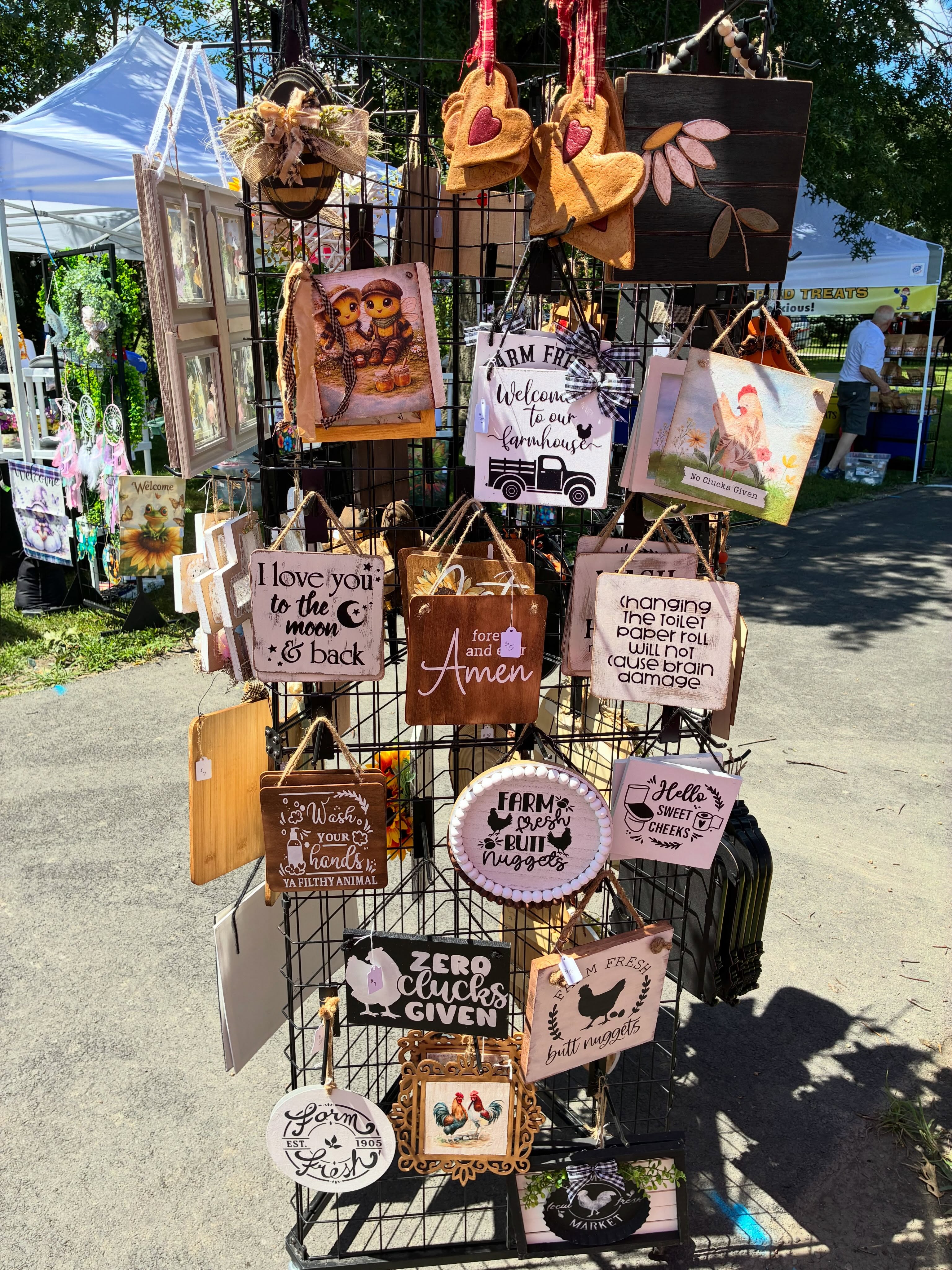 The Crafty Gramma – Farmhouse décor, funny signs & handmade gifts