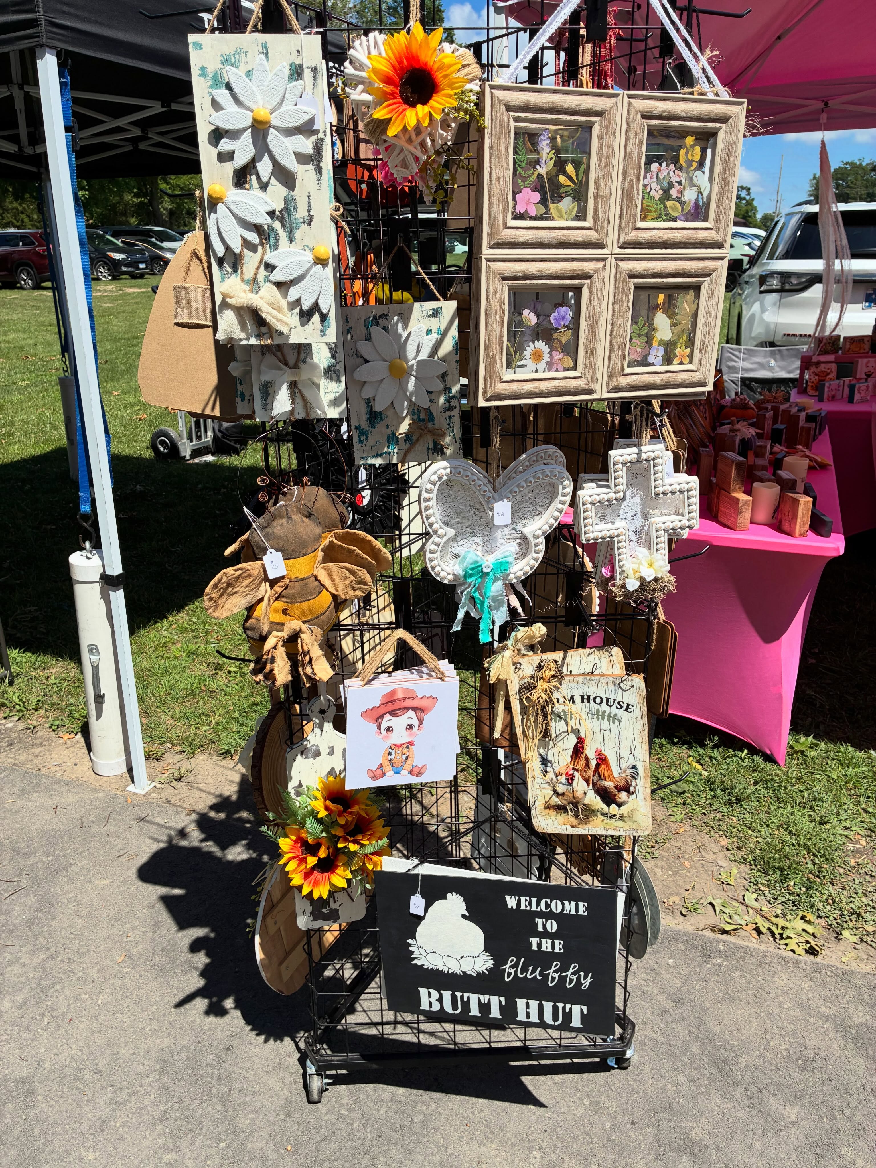 The Crafty Gramma – Farmhouse décor, funny signs & handmade gifts
