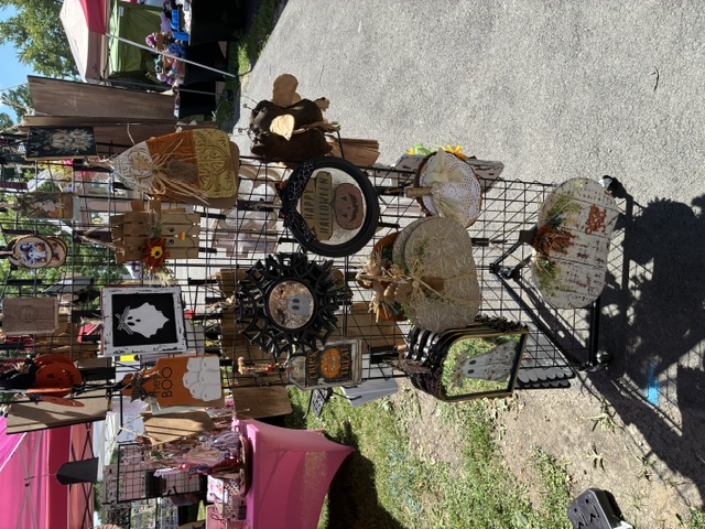 The Crafty Gramma – Farmhouse décor, funny signs & handmade gifts